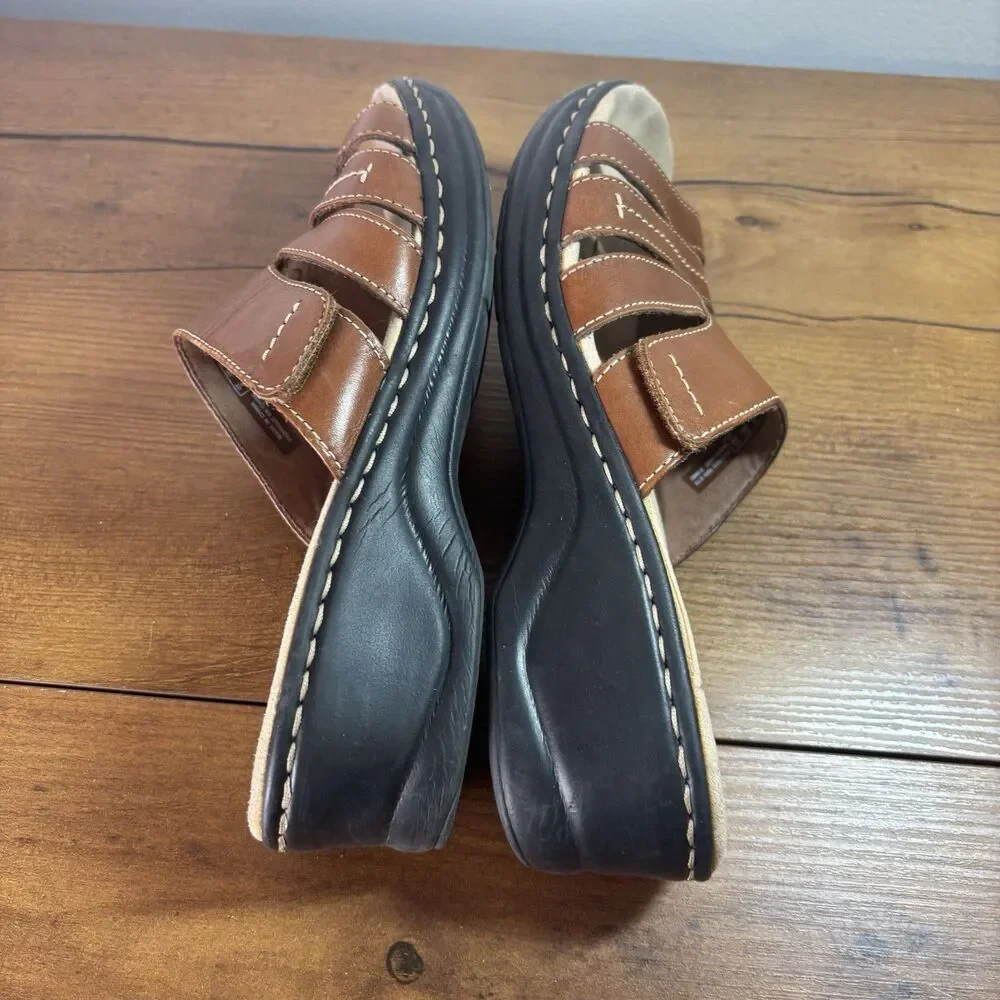 Clarks Women's Lexi Sabrina Sandals Brown Tan Leather Slip On Wedge US 8.5